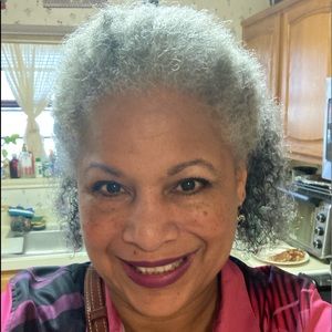 Meet your Posher, Lena